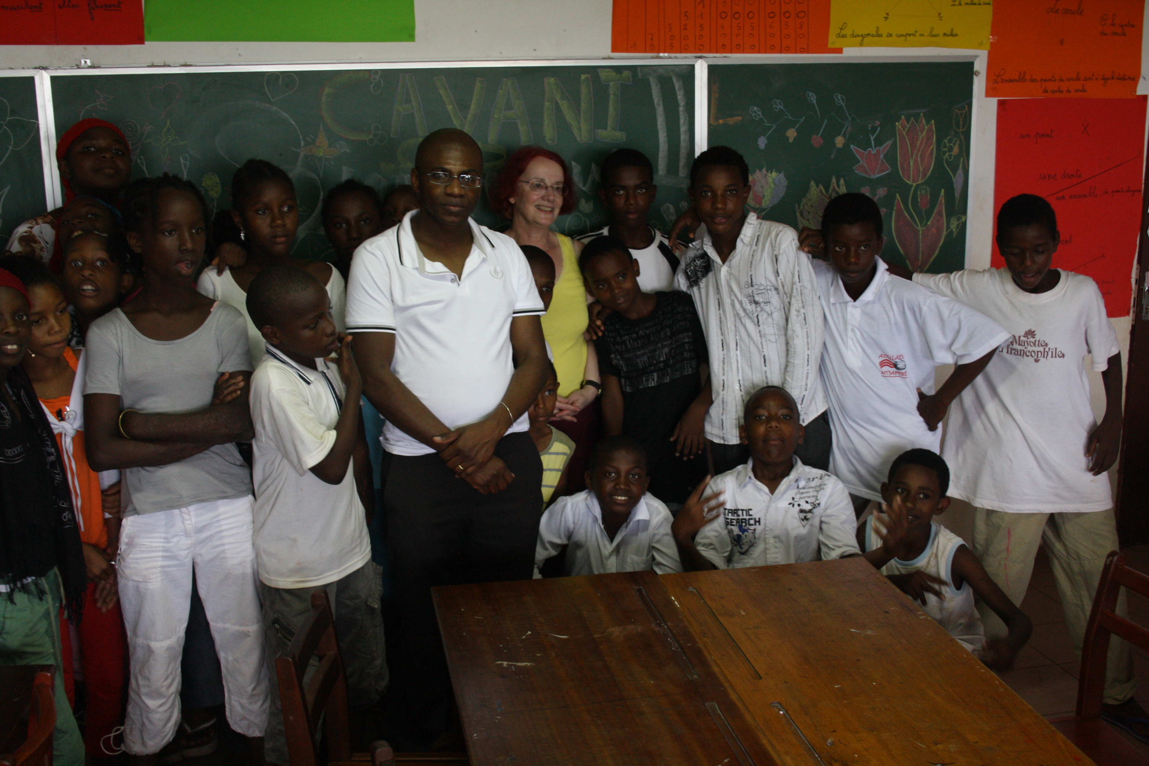 Mayotte, dans une classe, avec le poète mahorais Nassuf Djailani