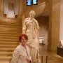 Beyrouth, Chantal devant la déesse de la santé au Musée